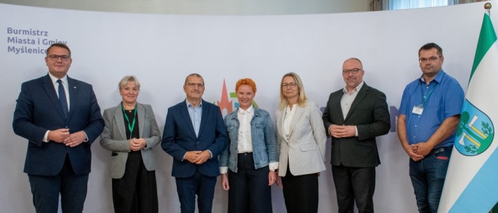 Gmina Myślenice z umową na realizację projektu wspierającego edukację włączającą. Gmina Myślenice