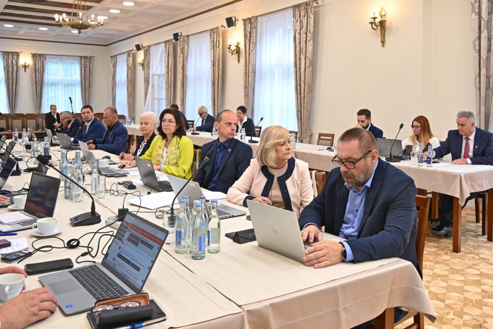 XX sesja Rady Miejskiej w Krzeszowicach – 25 września 2025 roku. Gmina Krzeszowice