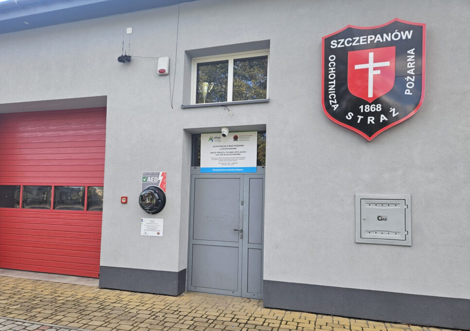 Szczepanów – defibrylator gotowy do użycia. Gmina Brzesko