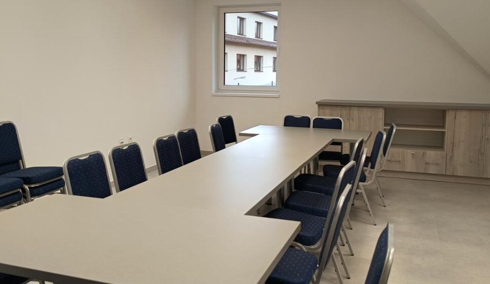 Zakup wyposażenia dla świetlicy wiejskiej w miejscowości Podsarnie – „Małopolskie świetlice wiejskie 2025”. Raba Wyżna