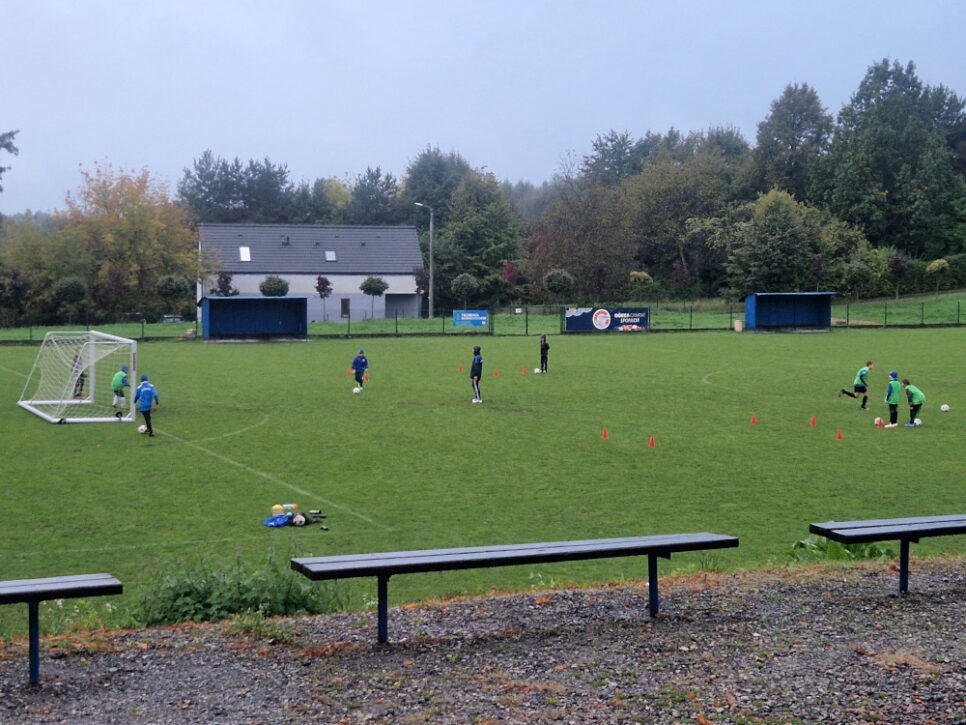 Czas na zmiany – rusza modernizacja boiska. Gmina Trzebinia