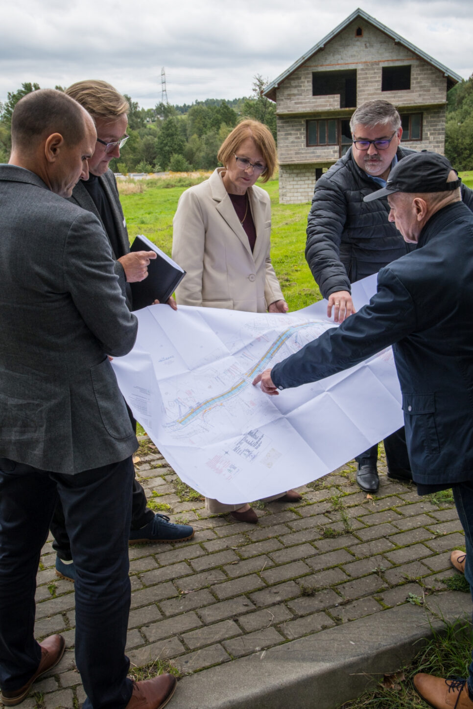 Rozpoczyna się budowa chodnika w Starym Wiśniczu. Bochnia