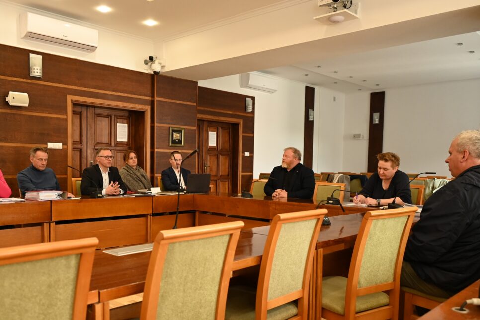 Nowy kompleks oświatowy w Bochni – omówiono postęp prac. Bochnia