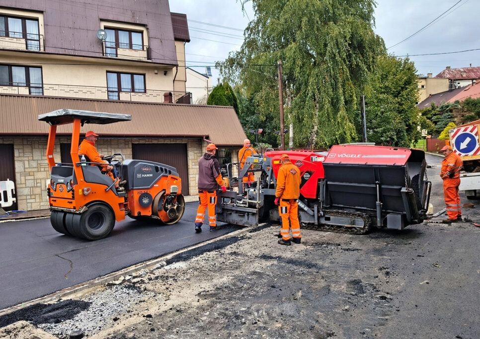 Miła i Osiedlowa – prace w toku. Gmina Brzesko