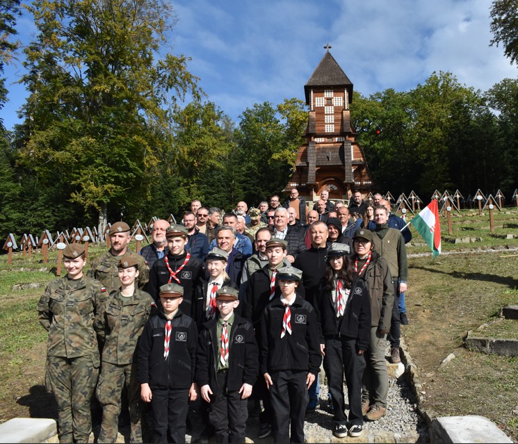 Współpraca ponad granicami – Gmina Łużna i Węgry wspólnie pielęgnują pamięć o historii.. Gmina Łużna