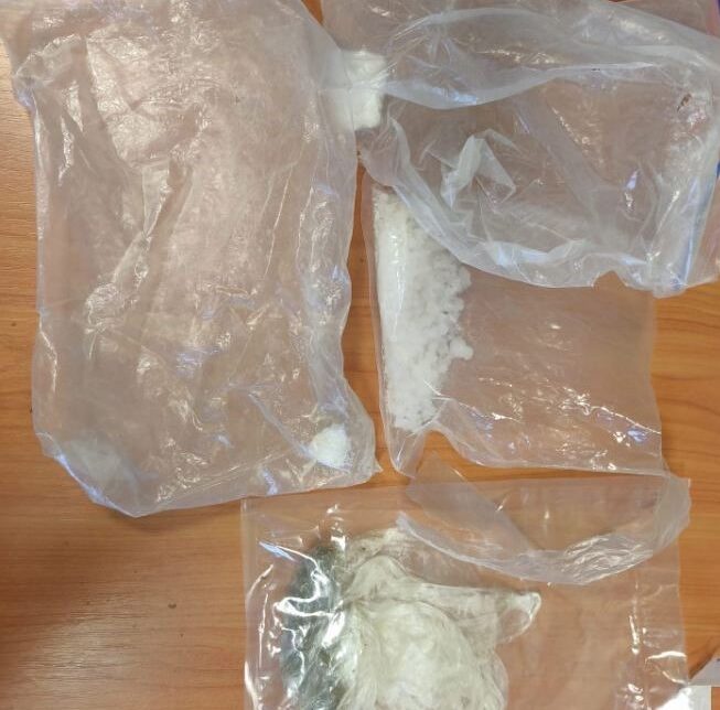 34-latek odpowie za posiadanie narkotyków oraz nielegalnych wyrobów tytoniowych. Nowy Targ