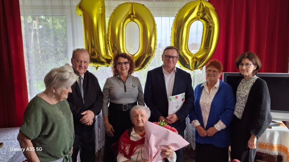 Jubileusz stulecia urodzin mieszkanki Smrokowa. Gmina Słomniki
