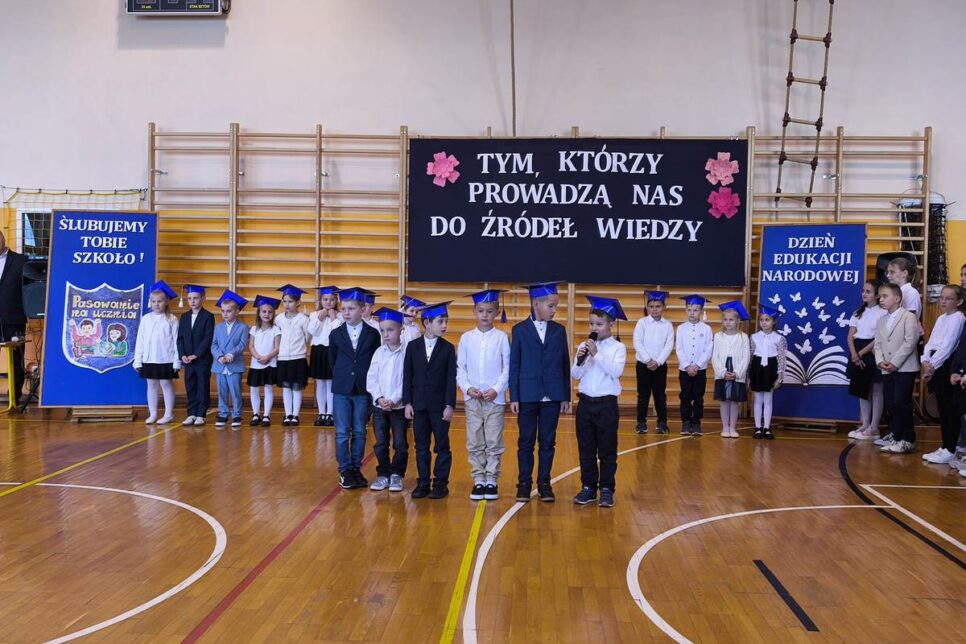 ŚLUBOWANIE UCZNIÓW KLAS I SZKOŁY PODSTAWOWEJ W BYTOMSKU 2025 rok. Gmina Żegocina