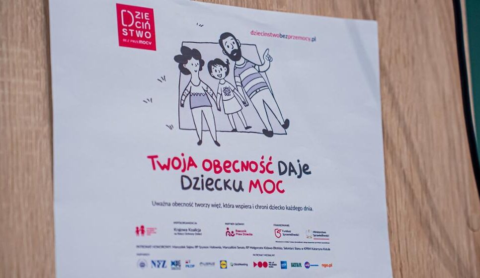 Konferencja „Dzieciństwo bez Przemocy – wspólna odpowiedzialność” w Gorlicach Profilaktyka przemocy rówieśniczej i troska o zdrowie psychiczne dzieci i młodzieży. Gorlice