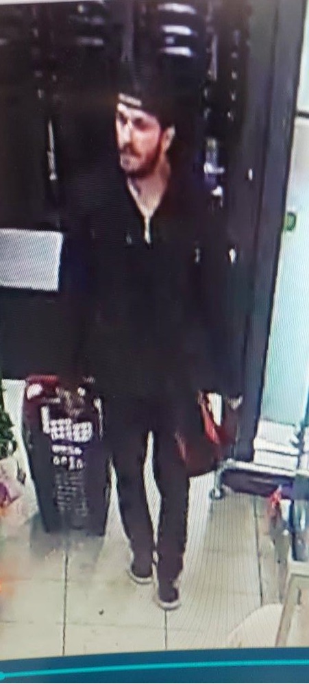 Znasz mężczyznę ze zdjęcia – pomóż ustalić jego tożsamość. Tarnów