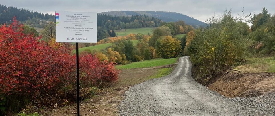 Modernizacja drogi dojazdowej do gruntów rolnych „Zagroda” w Zawadce. Gmina Tymbark