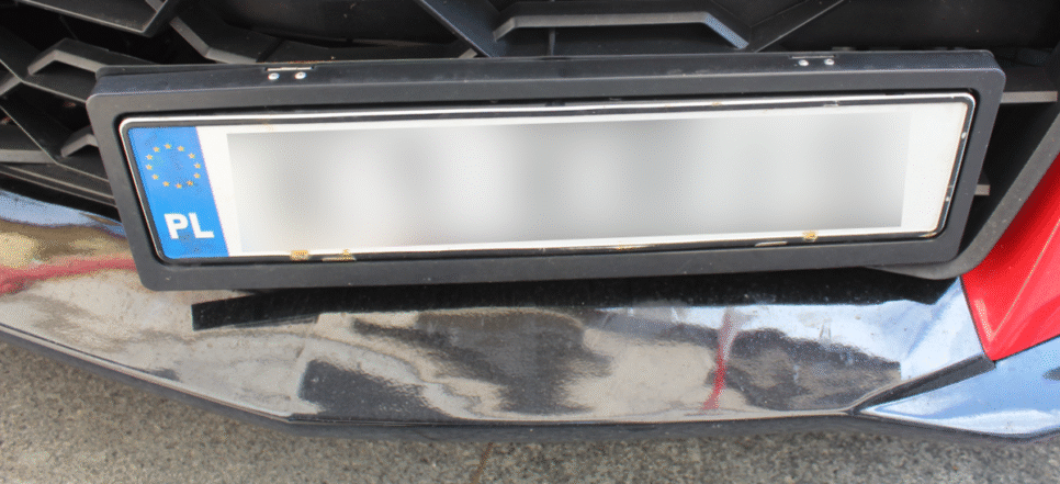 Na pojeździe posiadał mechanizm pozwalający na zmianę tablic rejestracyjnych. Bochnia