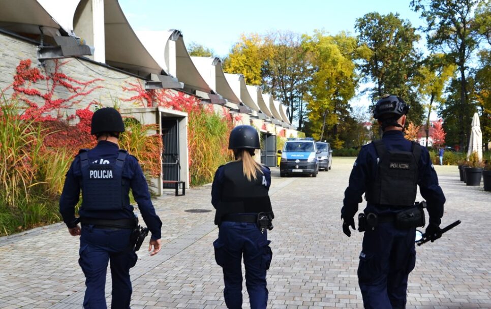 Sądeccy policjanci brali udział w ćwiczeniach pod kryptonimem „WSPÓŁPRACA 2025”. Nowy Sącz