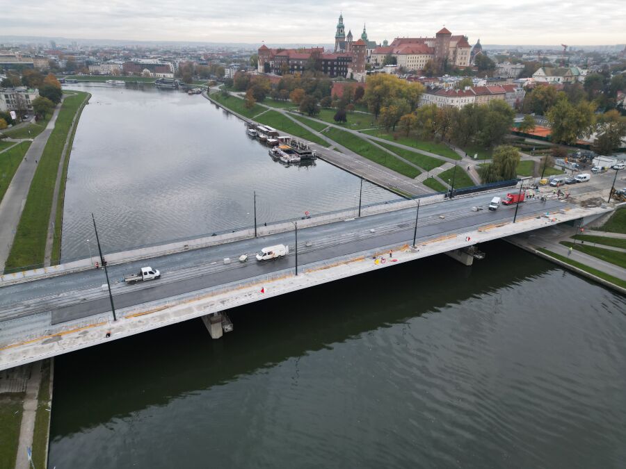 Tramwaje na moście Grunwaldzkim jeszcze w październiku. Kraków