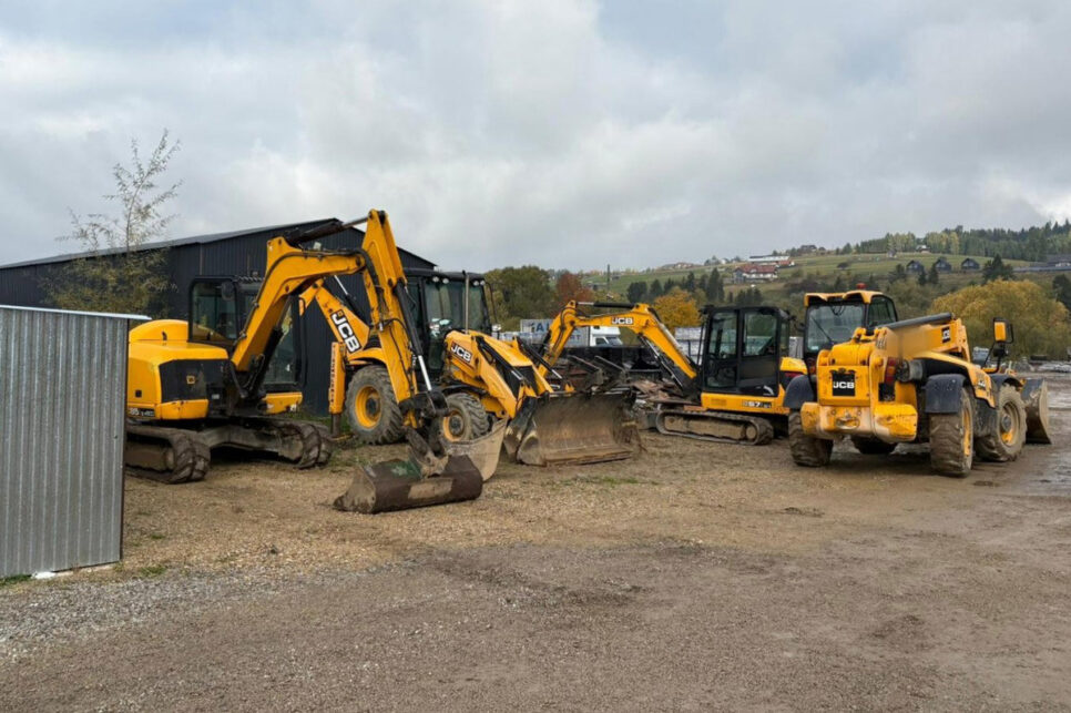 Uderzenie w zorganizowaną grupę przestępczą zajmującą się przemytem maszyn budowalnych. Małopolscy policjanci zatrzymali właściciela firmy budowalnej, u którego zabezpieczyli kradziony sprzęt budowalny wart 750 tysięcy złotych. Zakopane