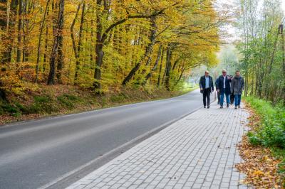 Nowy chodnik w Bachowicach oddany do użytku!. Spytkowice