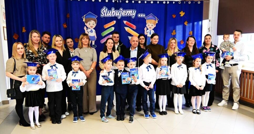 Uroczyste ślubowanie pierwszoklasistów – SP w Rozdzielu 2025 rok. Gmina Żegocina