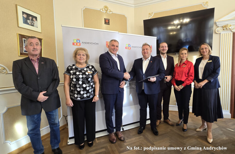 Umowy na zakup mikrobusów. Wadowice