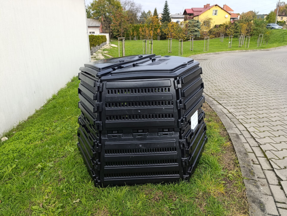 Są jeszcze wolne kompostowniki do wzięcia. Gmina Trzebinia