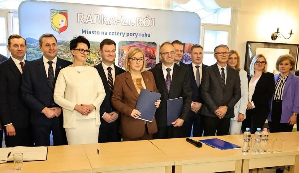 Podpisanie umowy na budowę infrastruktury OZE dla rozwoju funkcjonowania Klastra Energii „Brama Podhala” – projekt demonstracyjny.. Raba Wyżna