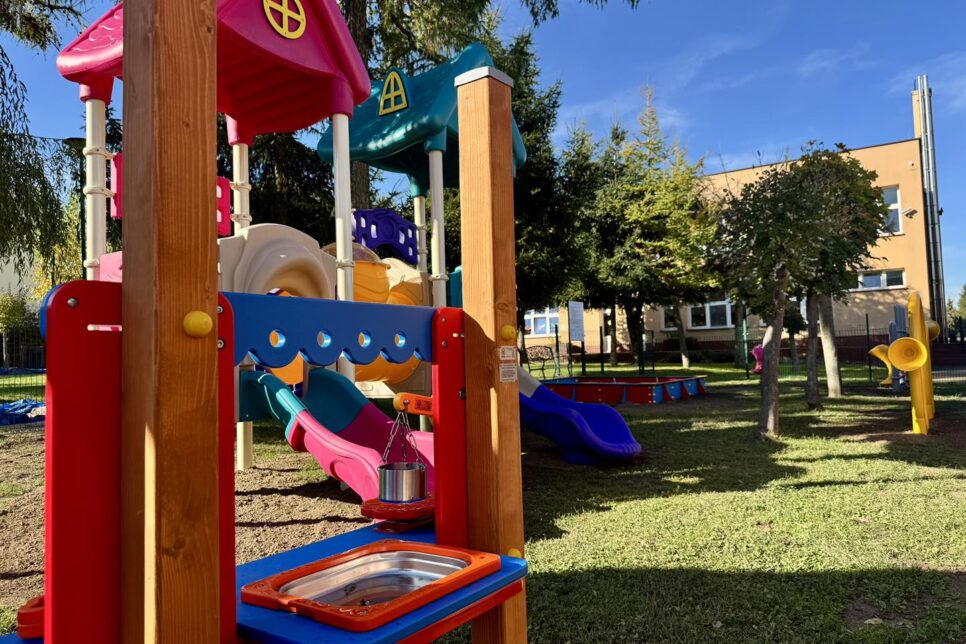 Doposażony plac zabaw przy żłobku nr 1. Gmina Miechów