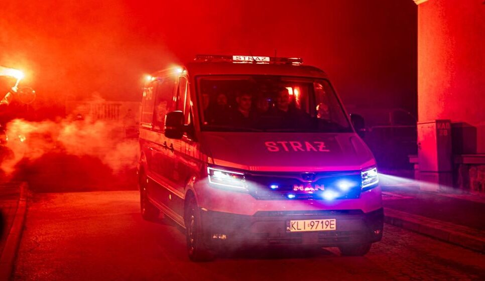 Nowy samochód w Ochotniczej Straży Pożarnej w Brodach. Kalwaria Zebrzydowska