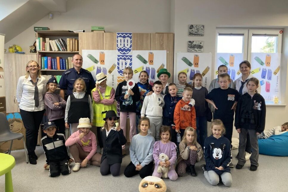 Spotkanie z policjantem w ramach „Nocy Bibliotek” w Krościenku nad Dunajcem. Nowy Targ