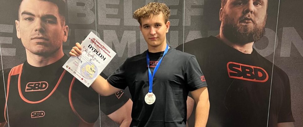 Młody siłacz z Podłopienia na podium ogólnopolskich zawodów!. Gmina Tymbark