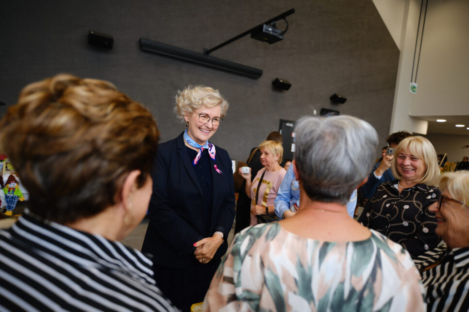 Seniorzy rządzą, a młodość nie ma daty ważności. O programie „Senior+” w Tarnowie. Małopolska