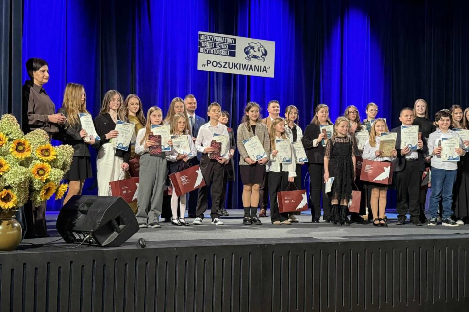 Podwójny sukces Klary Bociek uczennicy Szkoły Podstawowej nr 2 im. M. Kopernika w Dąbrowie Tarnowskiej . Gmina Dąbrowa Tarnowska