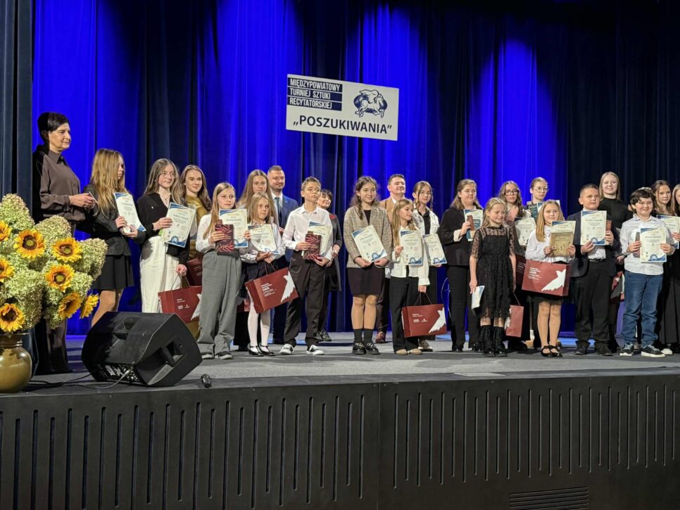 Podwójny sukces Klary Bociek uczennicy Szkoły Podstawowej nr 2 im. M. Kopernika w Dąbrowie Tarnowskiej . Gmina Dąbrowa Tarnowska