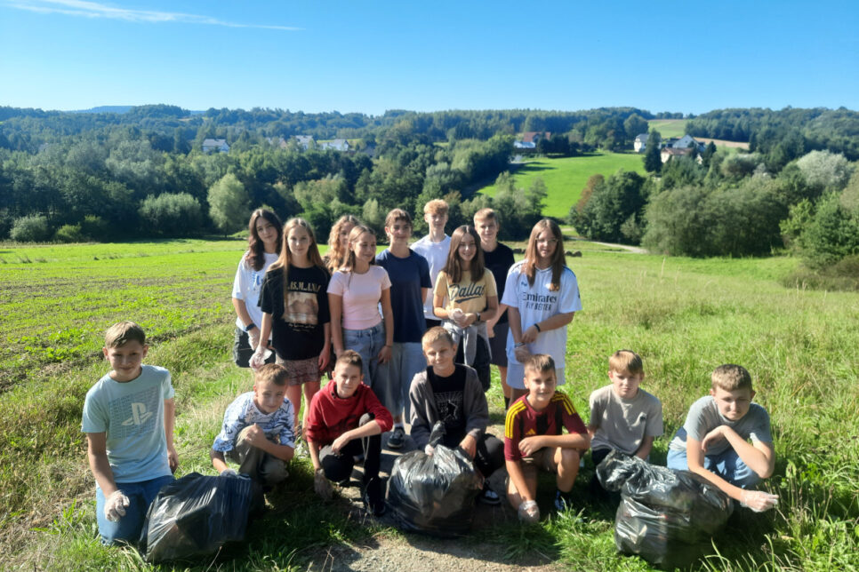 „W naturę z kulturą!” – podsumowanie akcji „Sprzątanie Świata – Polska 2025”. Gmina Gnojnik