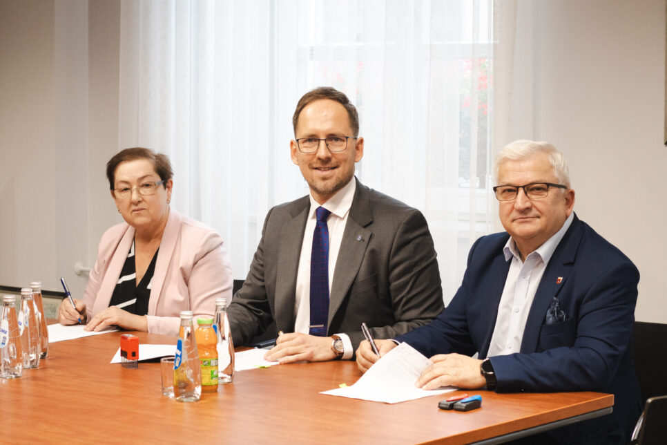 Podpisano umowę na rewitalizację Parku Miejskiego w Dąbrowie Tarnowskiej. Gmina Dąbrowa Tarnowska