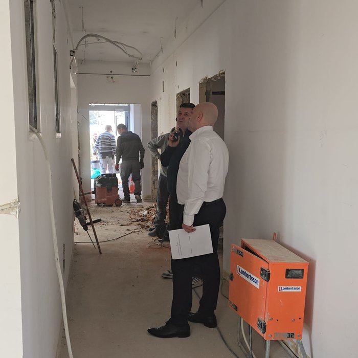 W urzędzie trwa wyburzanie ścian. Na parterze powstaje siedziba dla CUS. Gmina Mogilany