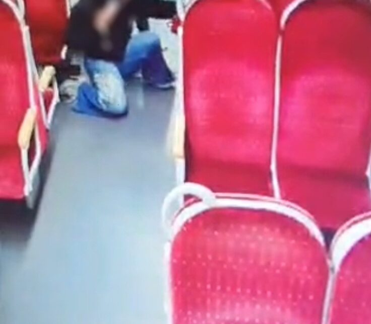 Napad w nocnym pociągu na trasie Nowy Targ – Chabówka. Sprawca zatrzymany dzięki intensywnej pracy policjantów. Nowy Targ