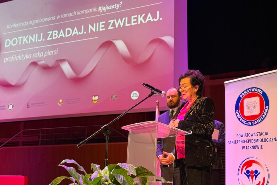 „Dotknij. Zbadaj. Nie Zwlekaj’’ – konferencja poświęcona profilaktyce raka piersi. Małopolska