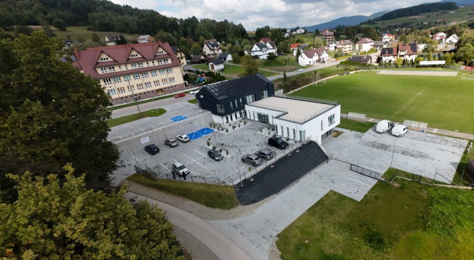 Witajcie w naszej bajce! – otwarcie przedszkola w Starej Wsi. Gmina Limanowa