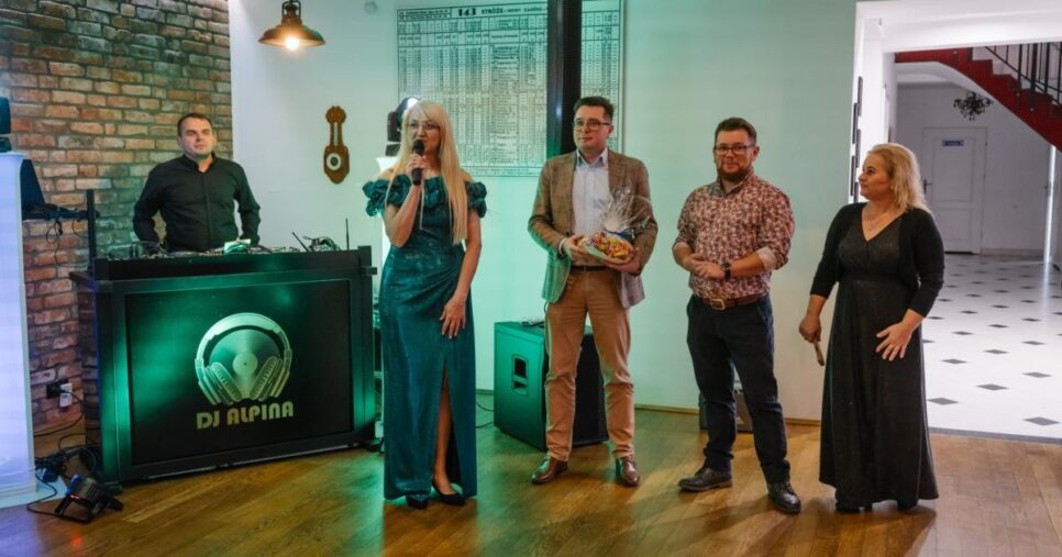 Zabawa Andrzejkowa na Osiedlu nr 10 „Skrzyńskich”. Gorlice