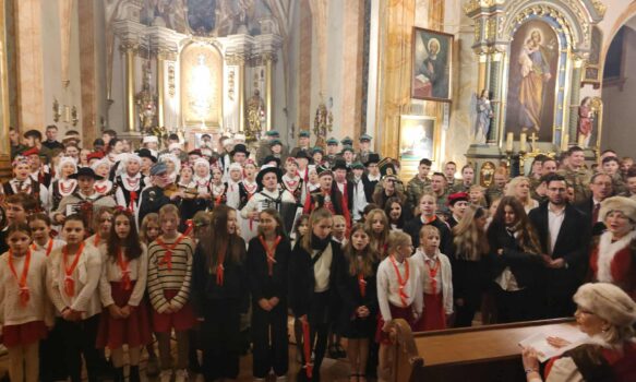 Dziękujemy za niezwykły wieczór pełen patriotycznego śpiewu i wspólnoty!. Wadowice