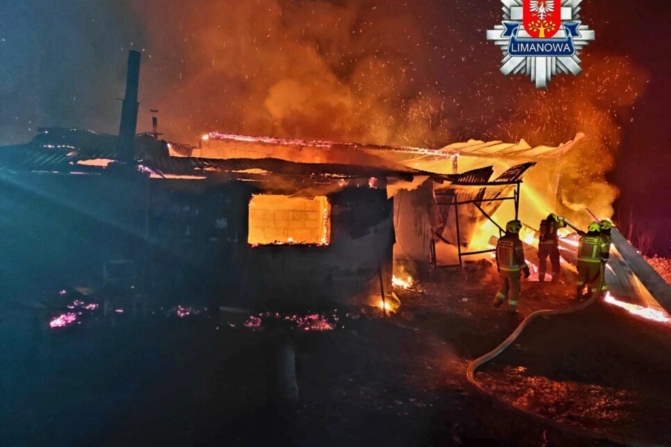 Tragiczny pożar w Krosnej. Nie żyje 33-letnia kobieta. Limanowa