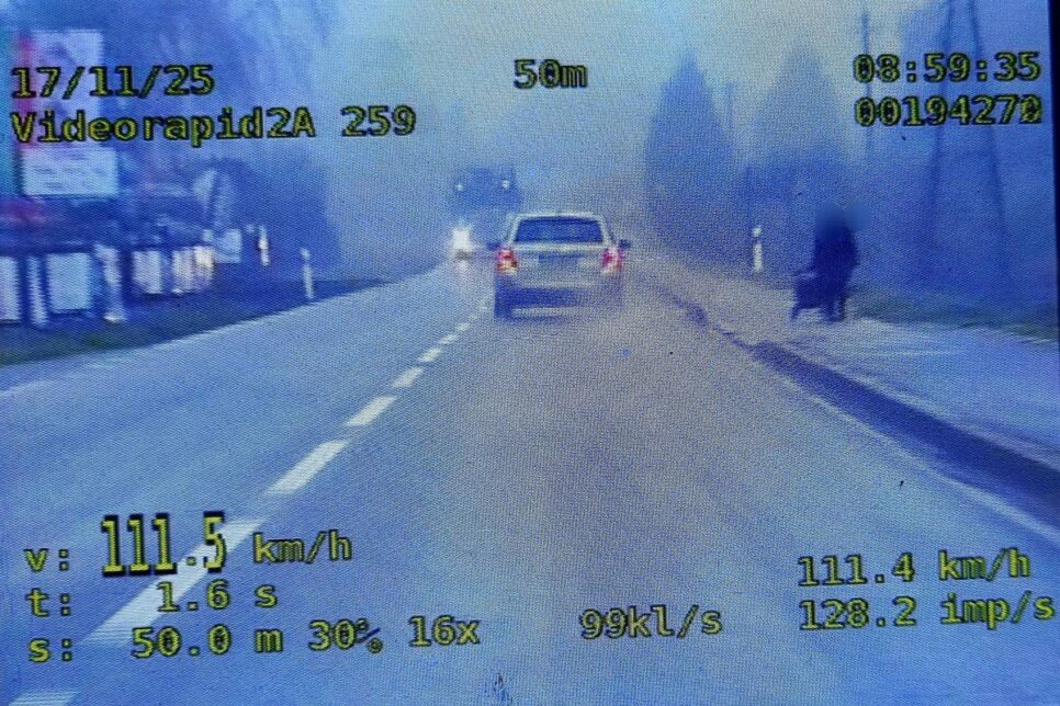 Przekroczył dozwoloną prędkość. Pośpiech kosztował go 3 tys. złotych, 24 pkt i utrata prawa jazdy. Wadowice