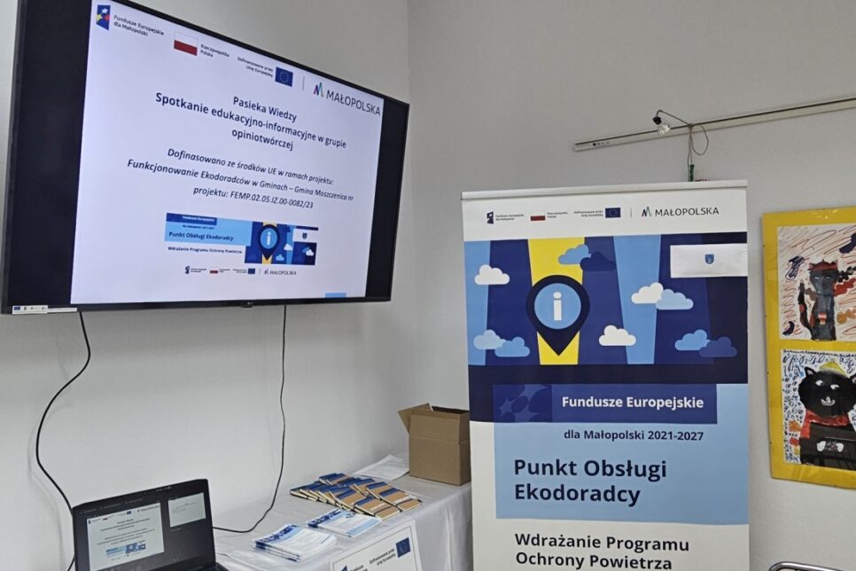 Spotkanie edukacyjno-informacyjne „Pasieka Wiedzy” w Moszczenicy. Gmina Moszczenica