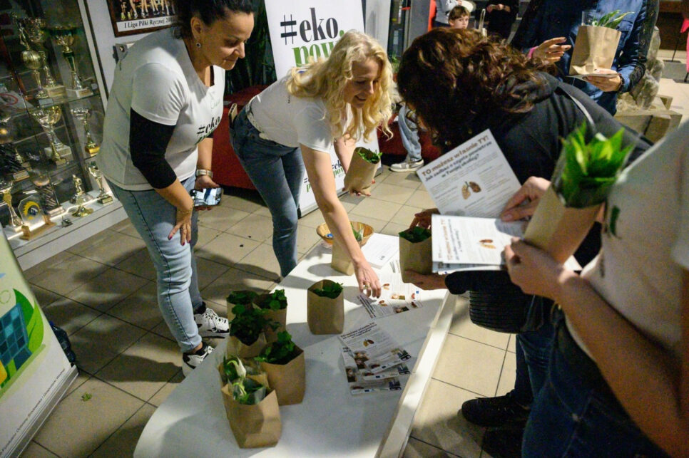 #ekoPowiatBocheński – sadzonki roślin i działania na rzecz poprawy jakości powietrza. Bochnia