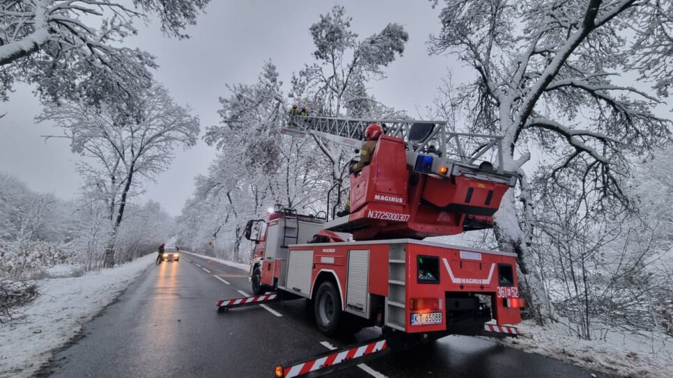 Podsumowanie weekendu z intensywnymi opadami śniegu. Małopolska