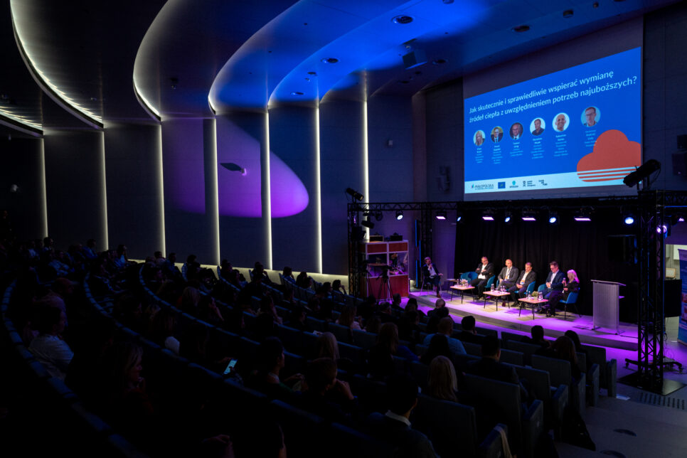 Czyste powietrze w praktyce: ogólnopolska konferencja „Polska w zdrowej atmosferze”. Gmina Skawina