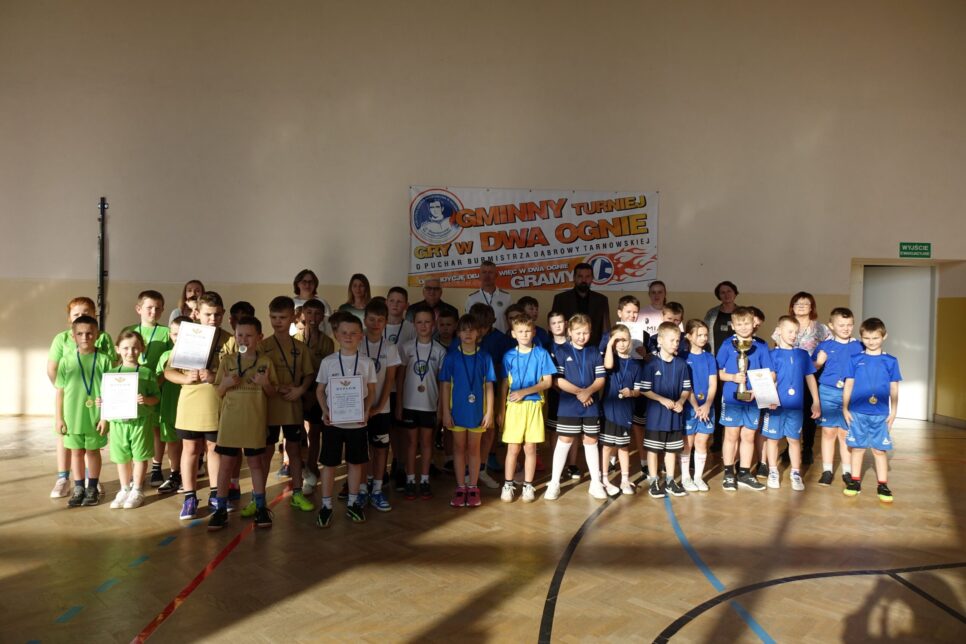 XI Gminny Turniej Gry w „Dwa ognie” o Puchar Burmistrza Dąbrowy Tarnowskiej. Gmina Dąbrowa Tarnowska