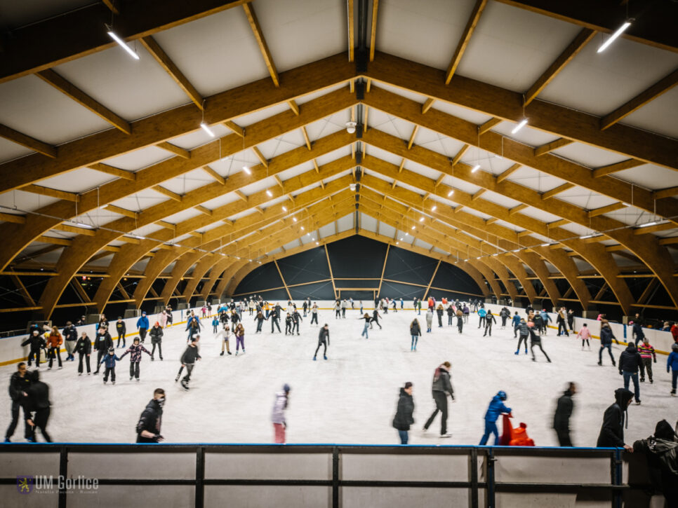 Zapraszamy na gorlickie lodowisko!. Gorlice