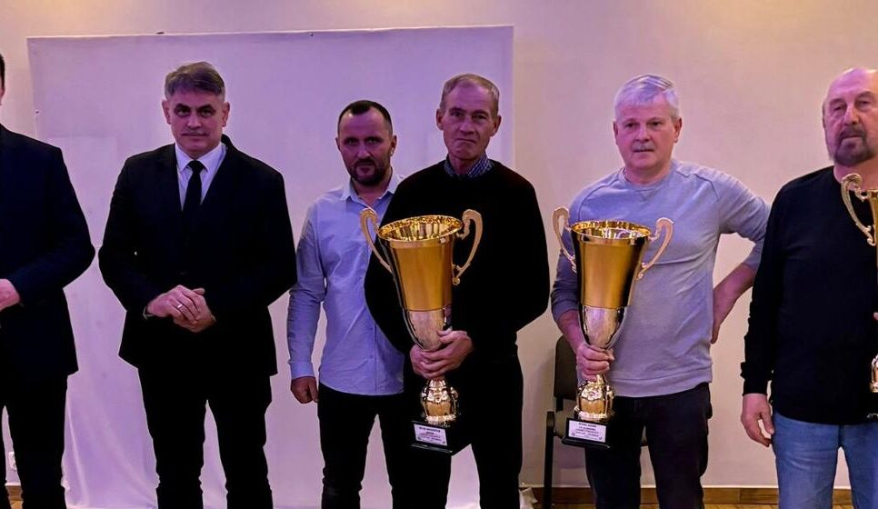 Uhonorowano najlepszych hodowców gołębi pocztowych za sezon lotniczy 2025. Kalwaria Zebrzydowska