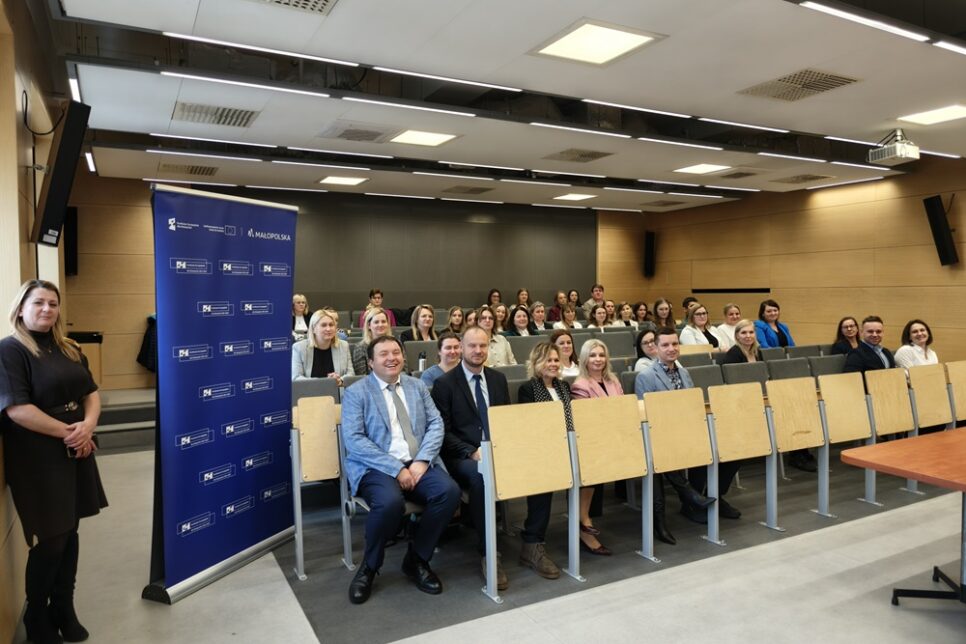 Ekodoradcy na studiach. Nowy kierunek wspierający transformację energetyczną regionu. Małopolska