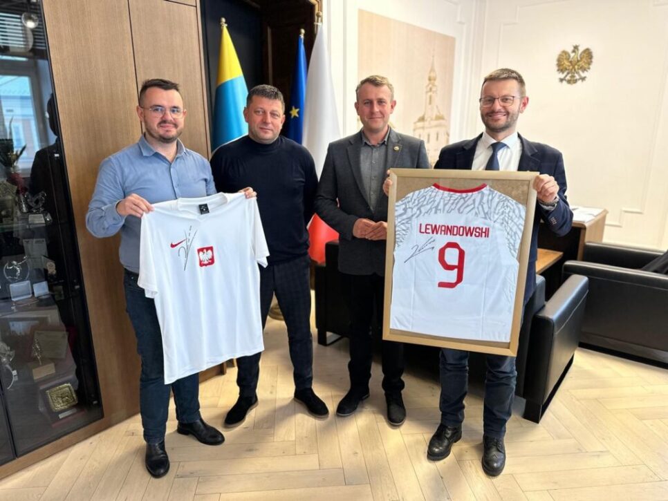 Gramy #dlaKubusia! Pierwsze gole: 10 tysięcy złotych i koszulka Roberta Lewandowskiego na licytacji. Wadowice